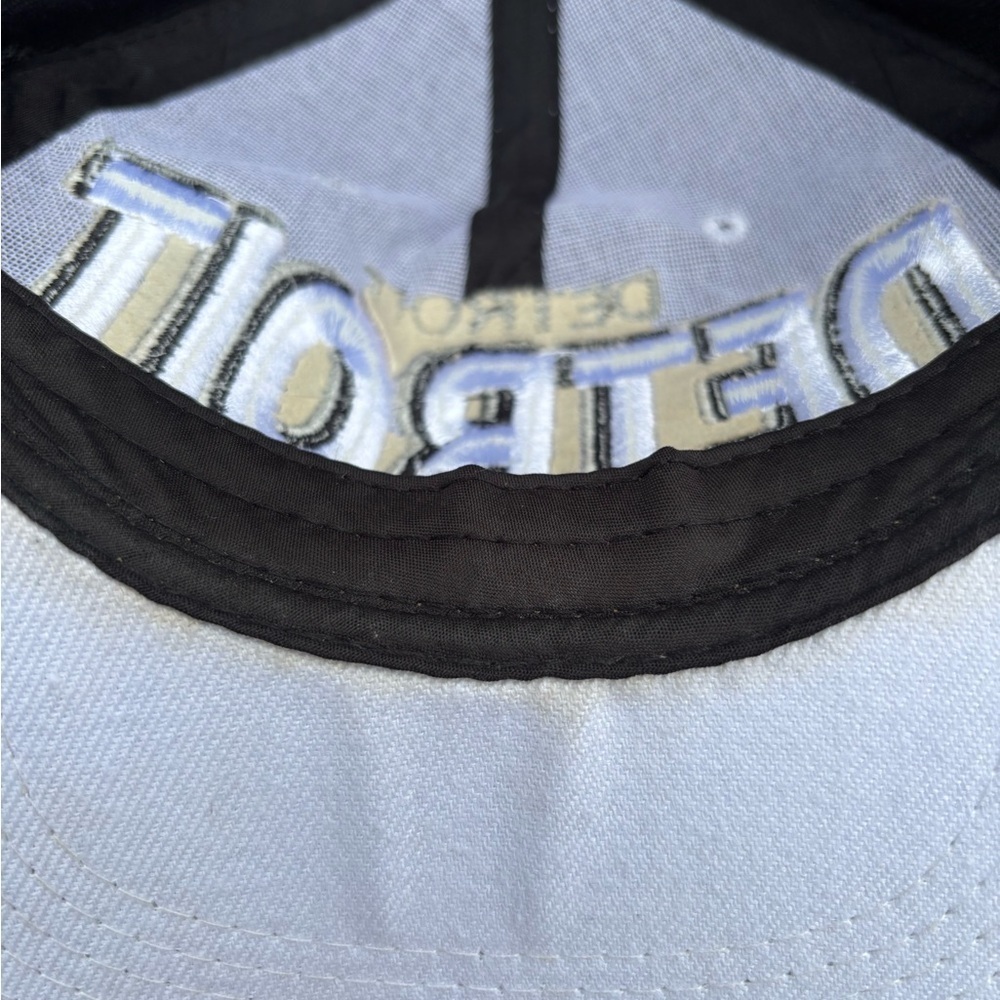 Black and Gray Detroit Cap - Picture 9 of 10